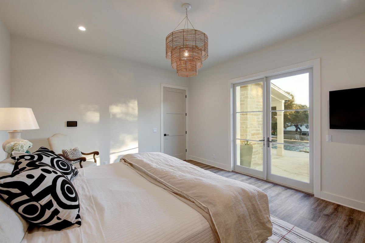 Spring Manor - Image 28