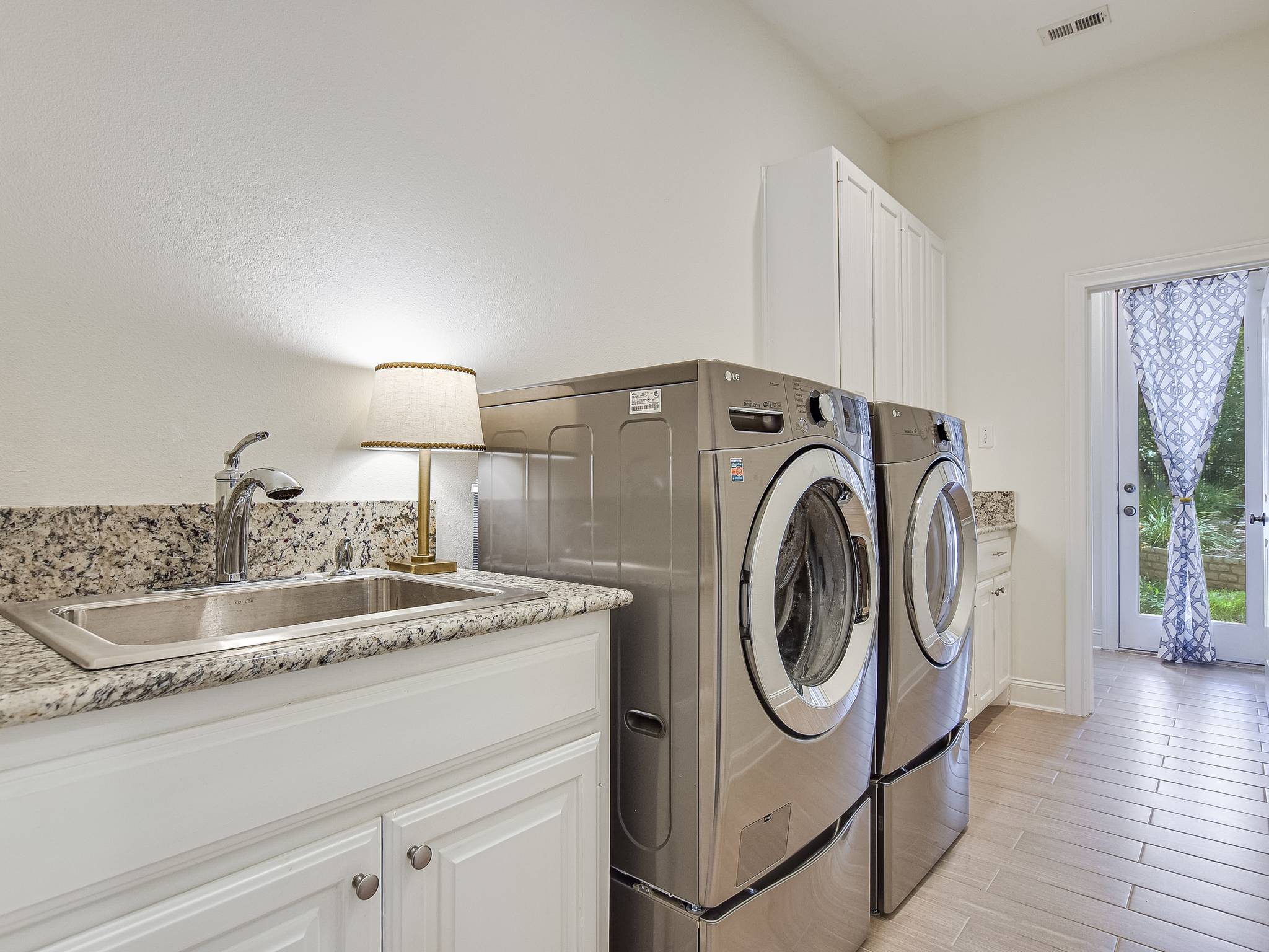 Canyon Maple House - Image 23