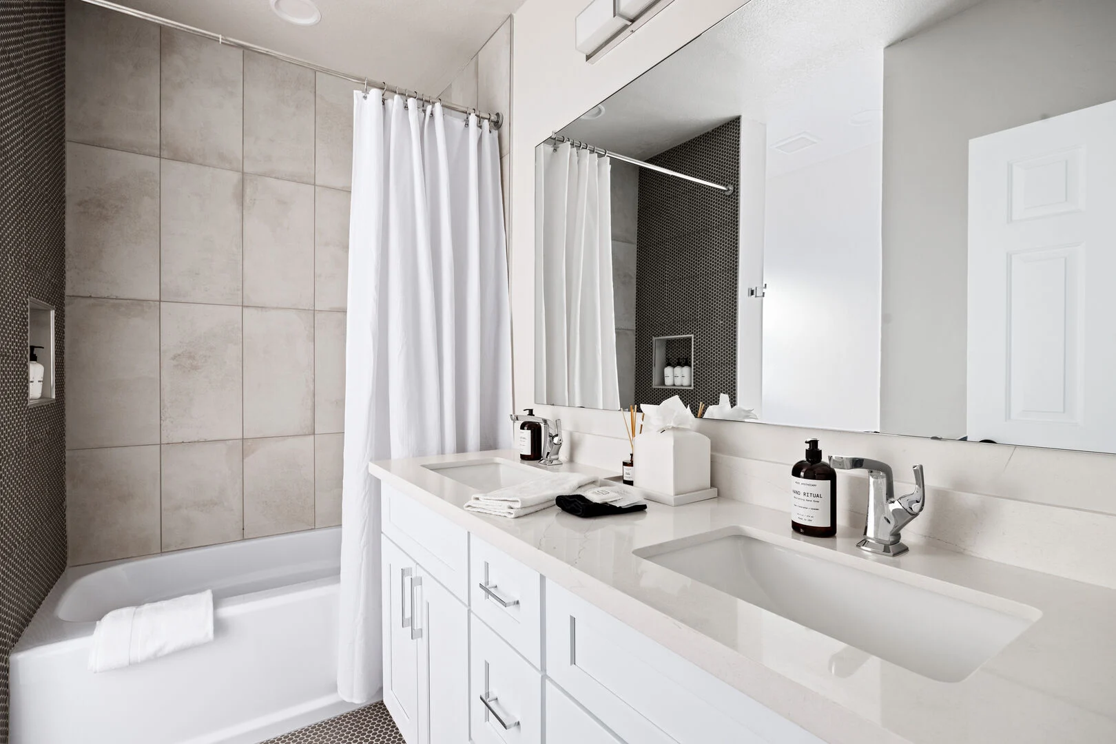 Greenway Place - Image 26