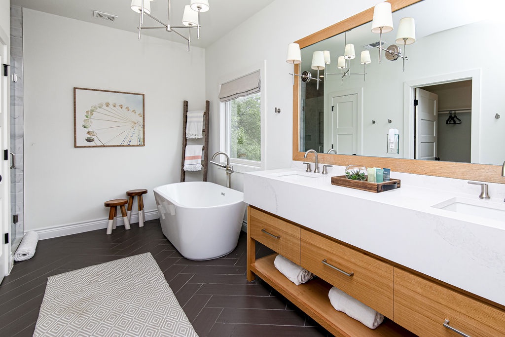 Hideaway Manor - Image 26