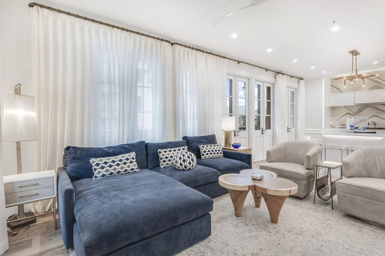 Main Street Condo - Image 12