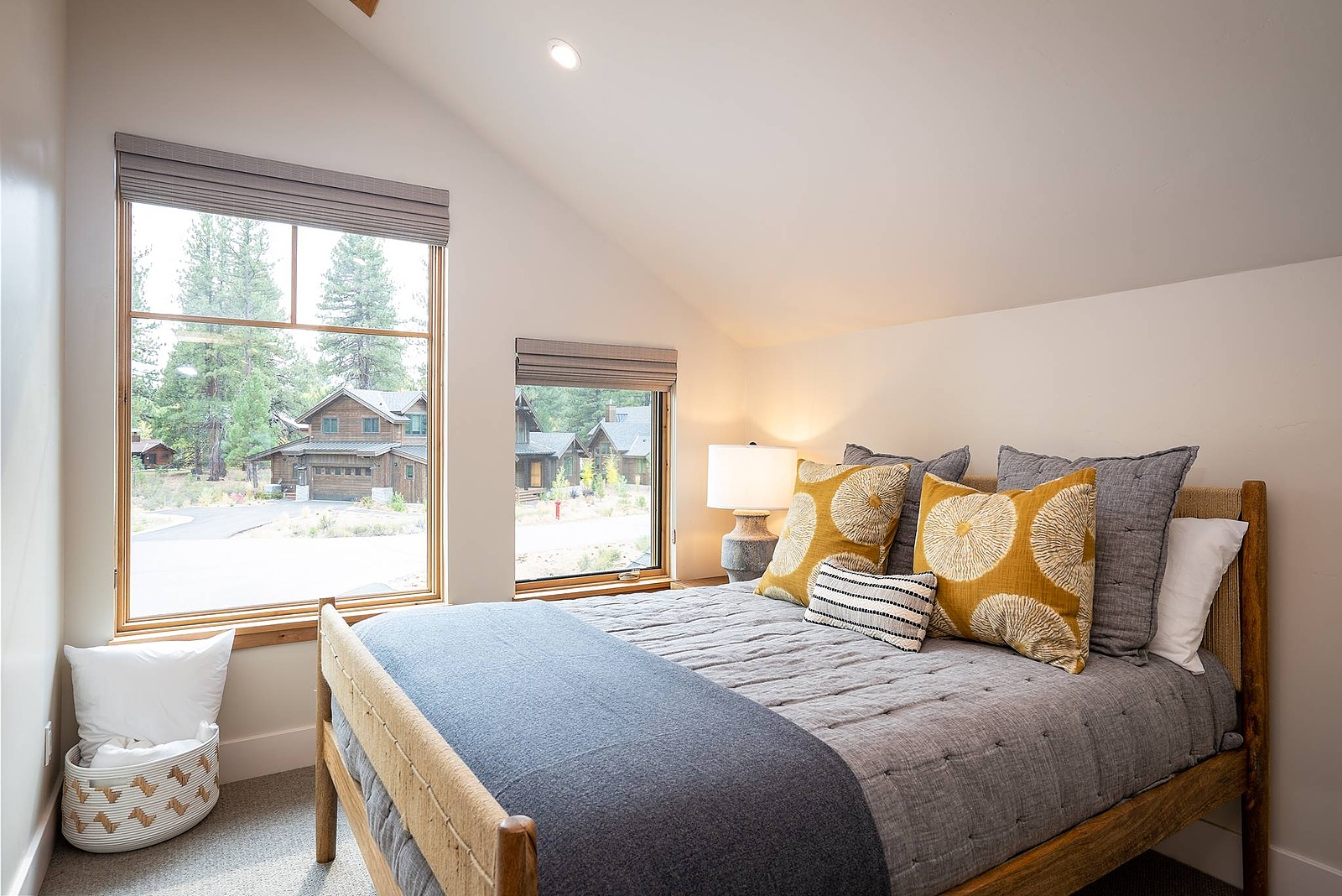 Trail House - Image 22