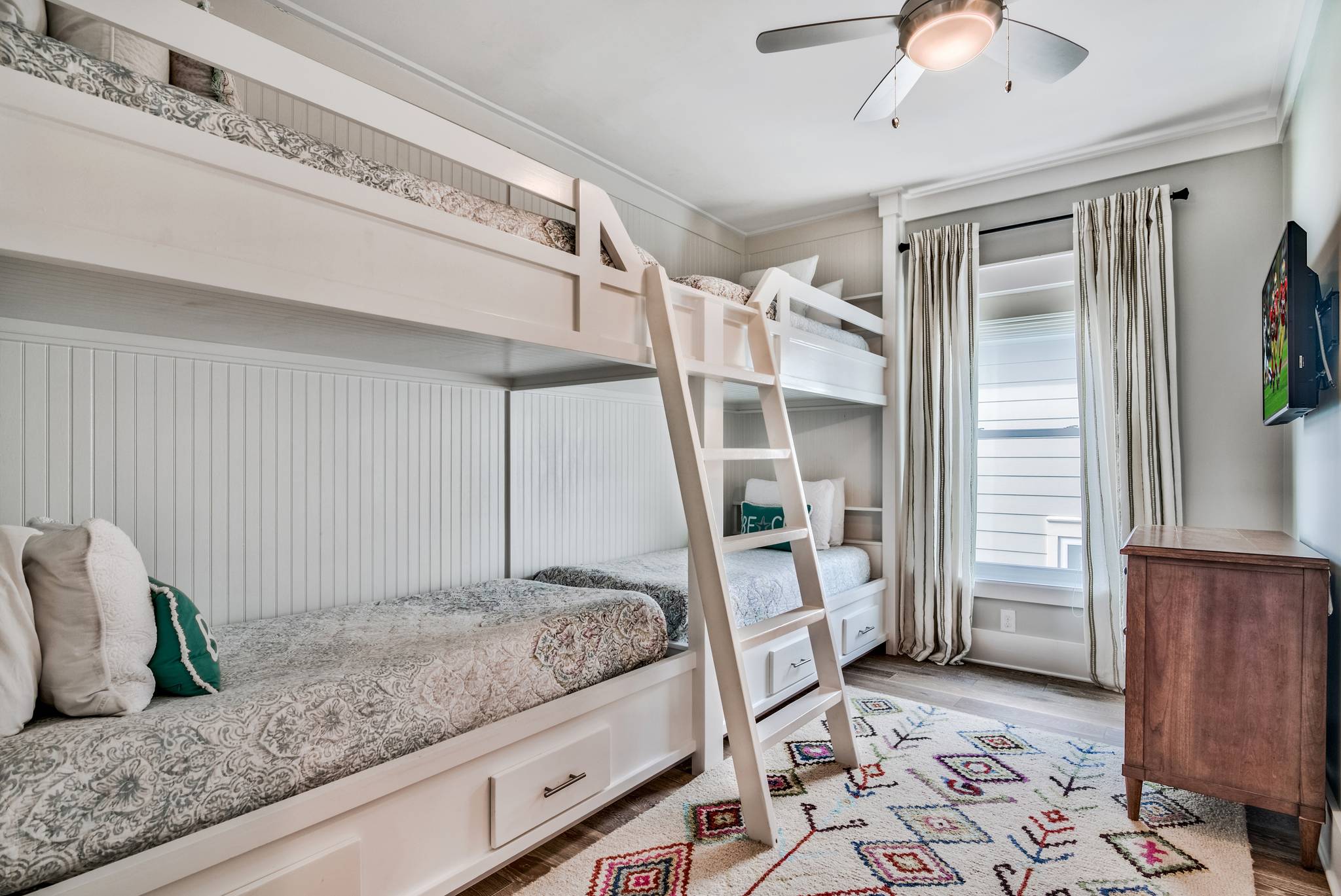 Blue Crab House - Image 27