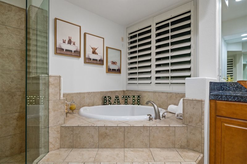 Josefina Villa - Image 18