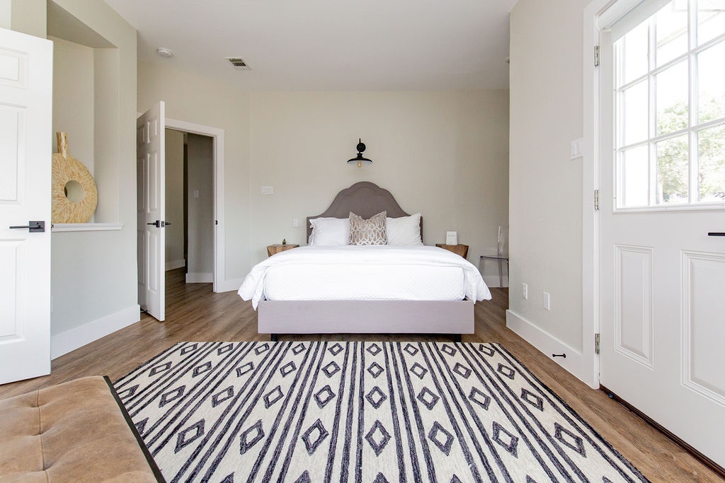 Sundown Manor - Image 34