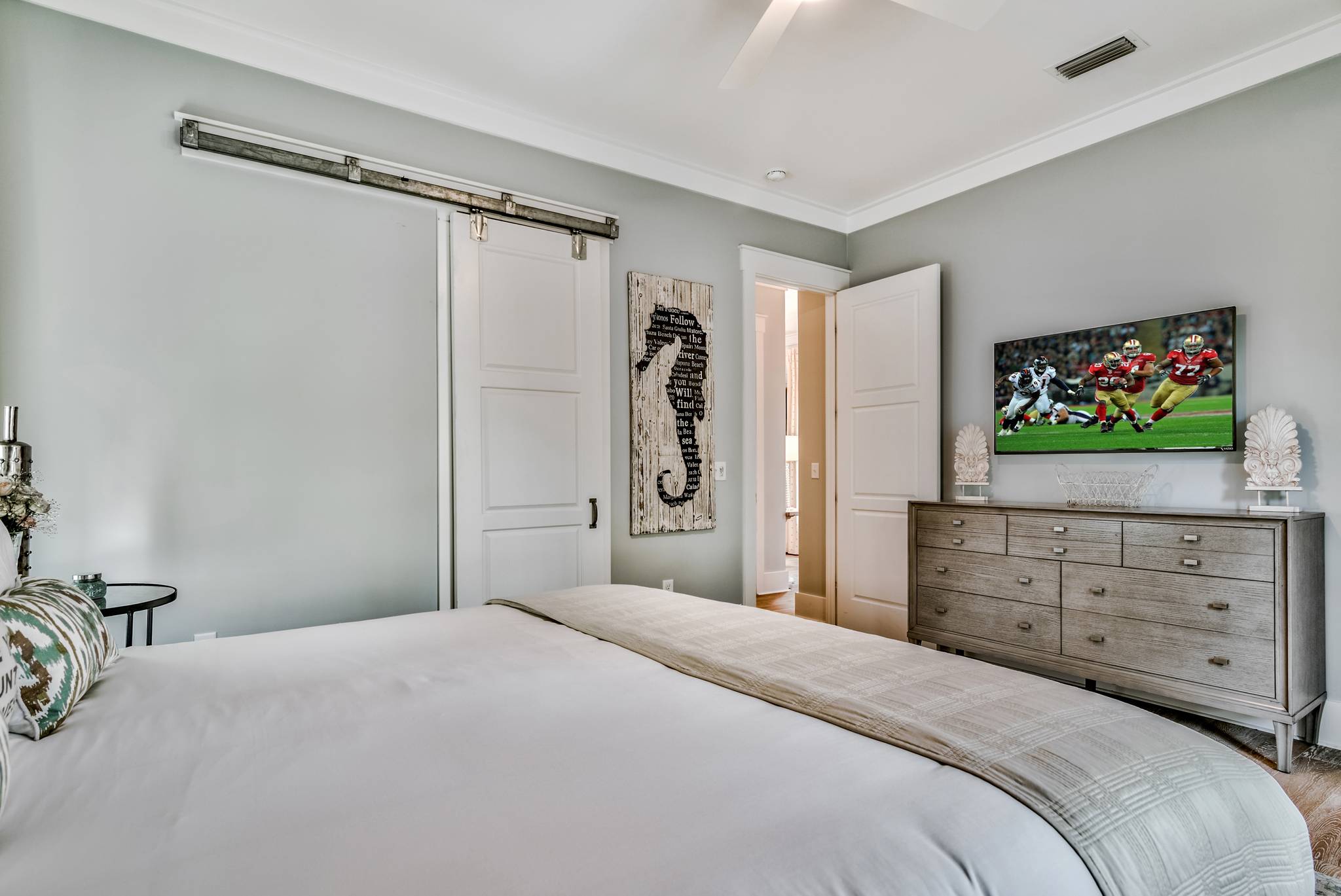 Blue Crab House - Image 14