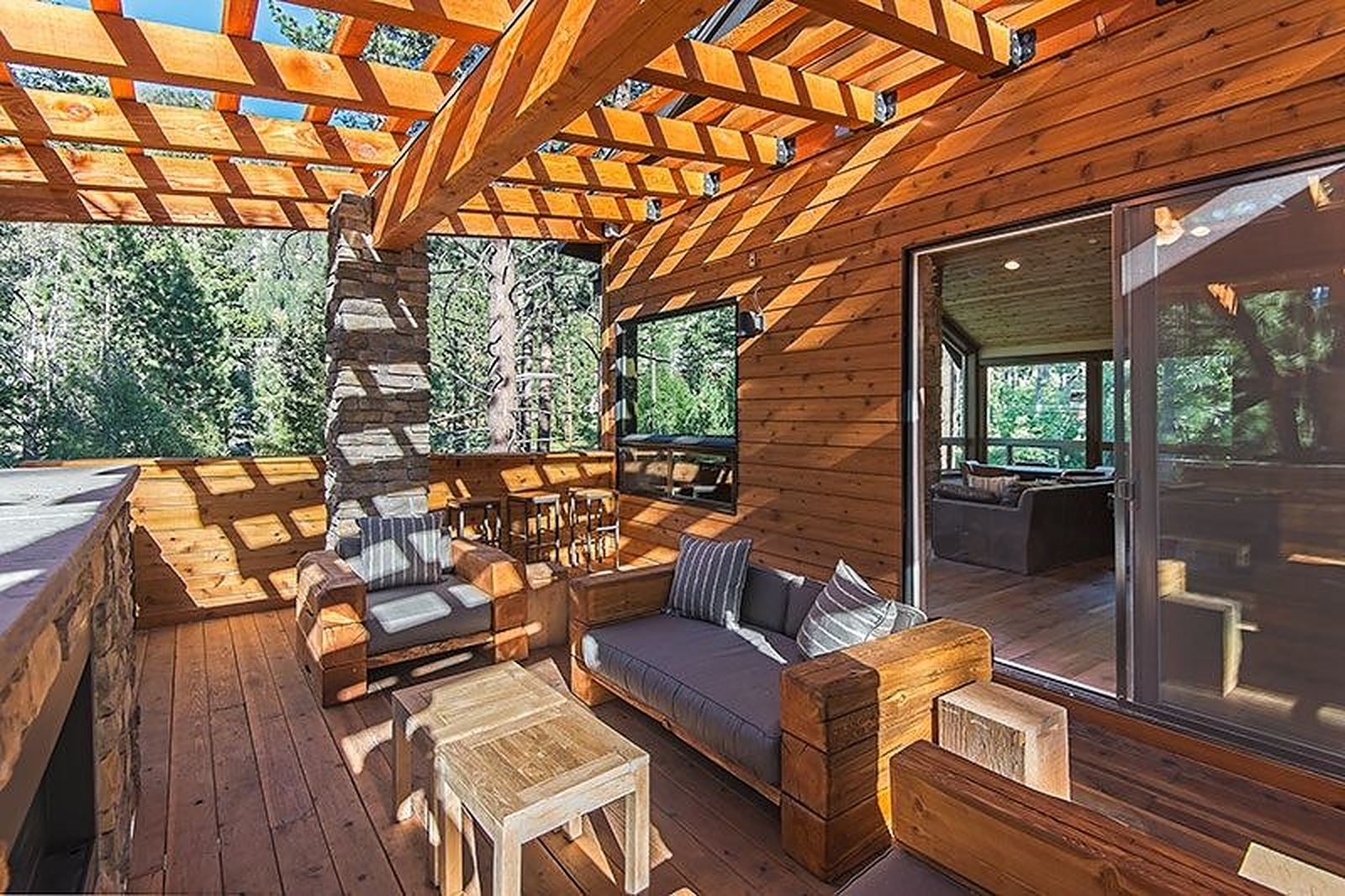 Saddle Manor - Image 27