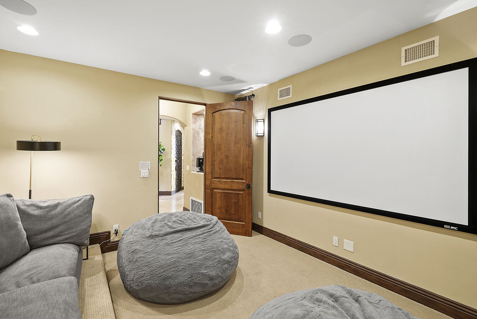 Campana House - Image 16