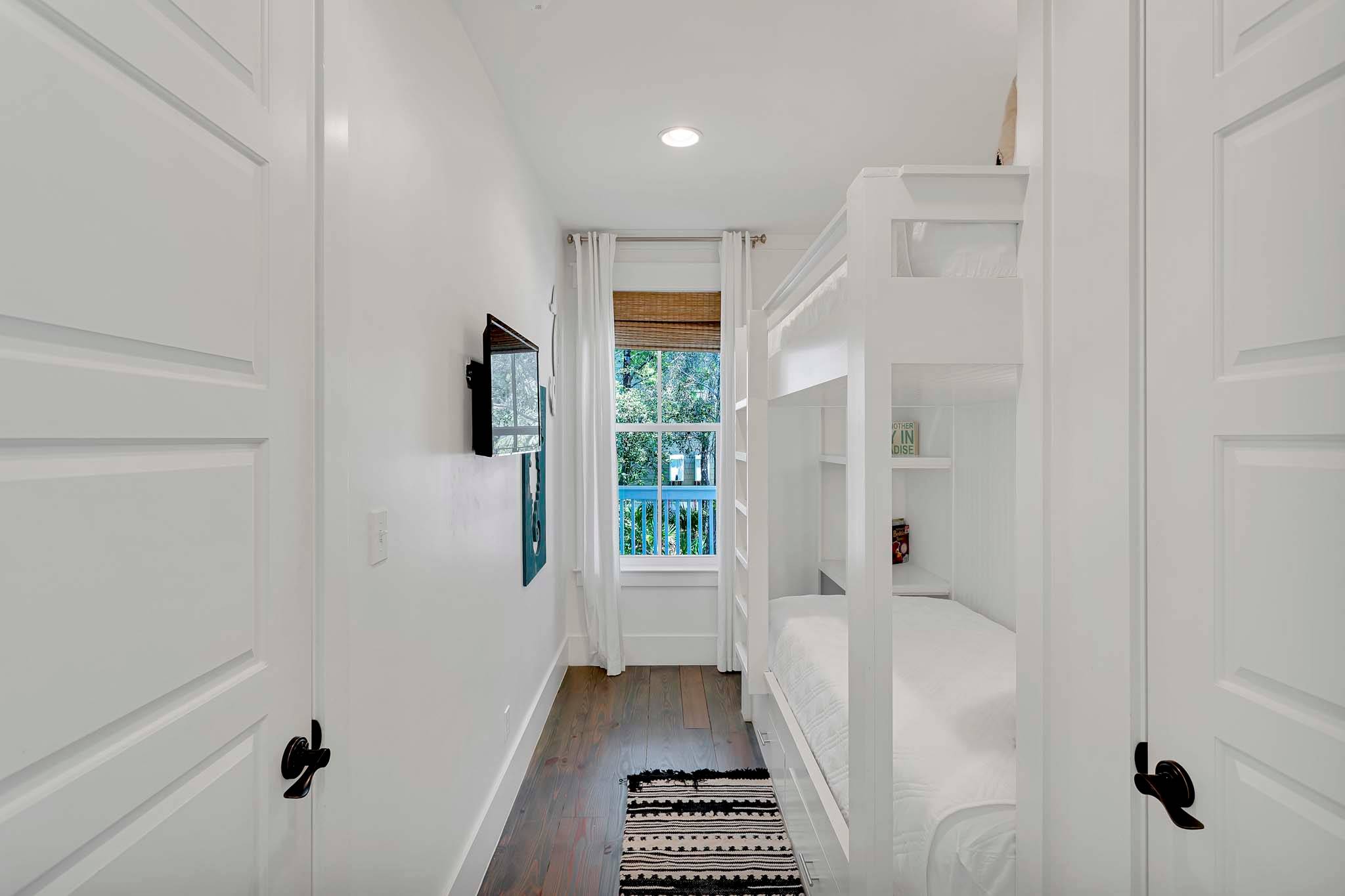 Flip Flop Place - Image 29