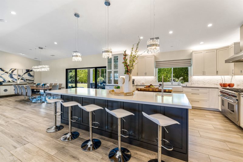 Cove House - Image 11