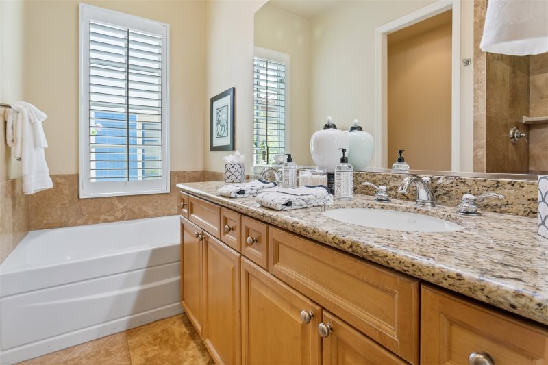 Noelle Home - Image 25