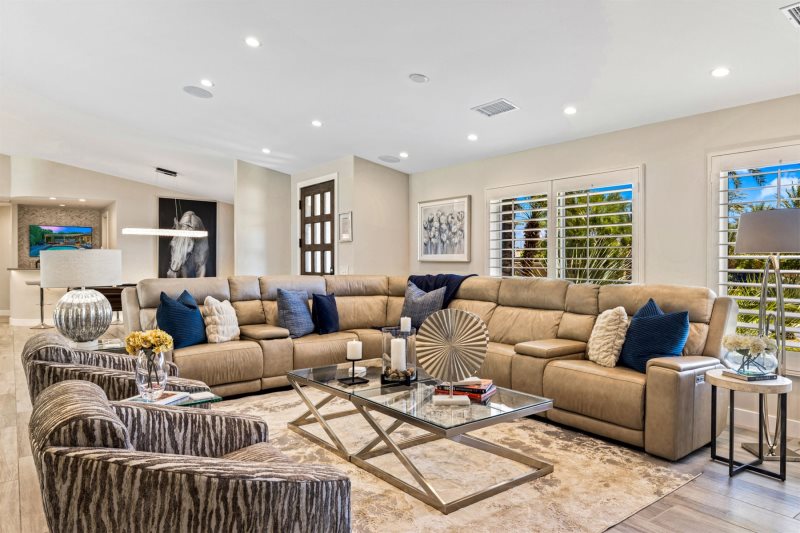 Cove House - Image 3