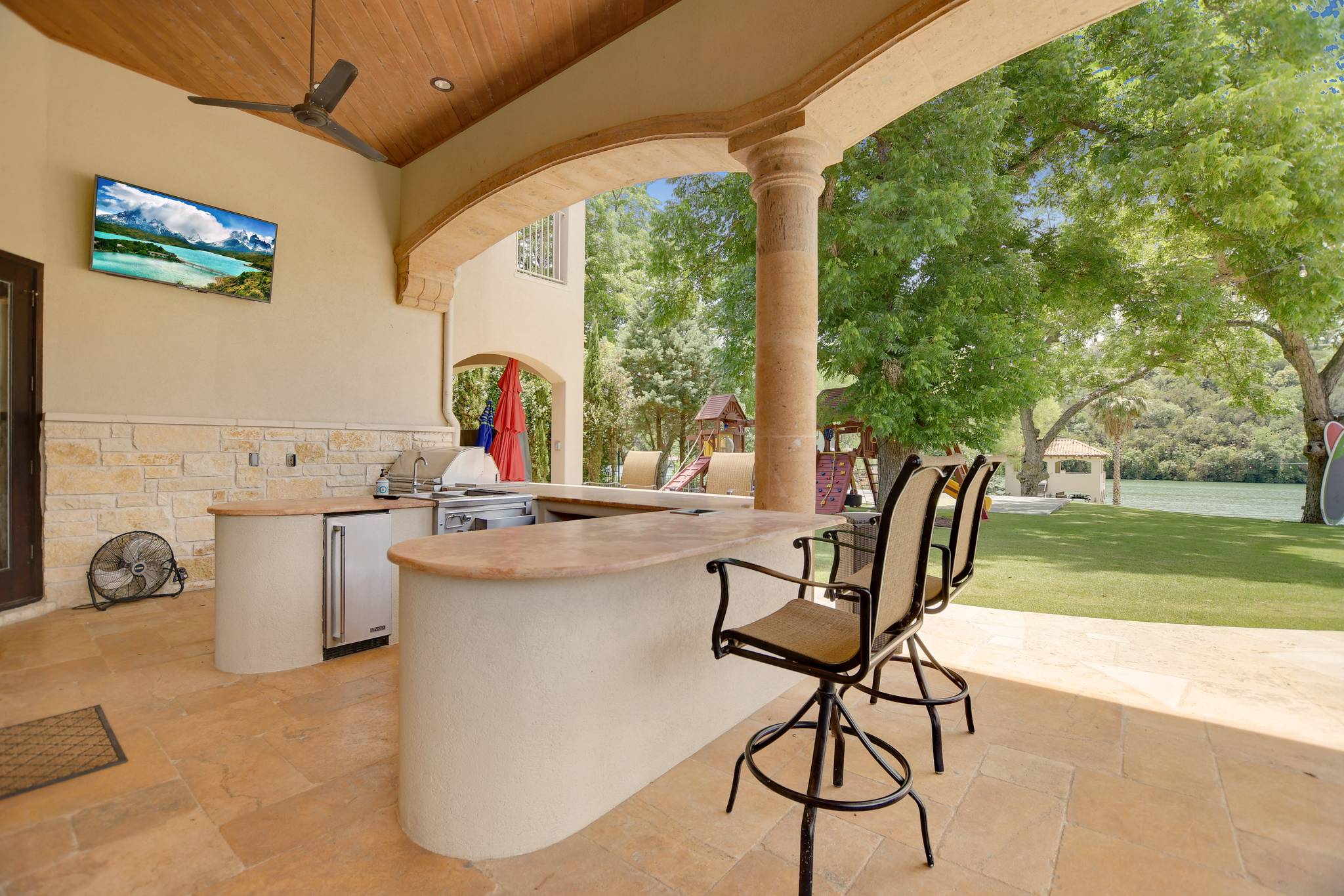 Catalpa Manor - Image 33