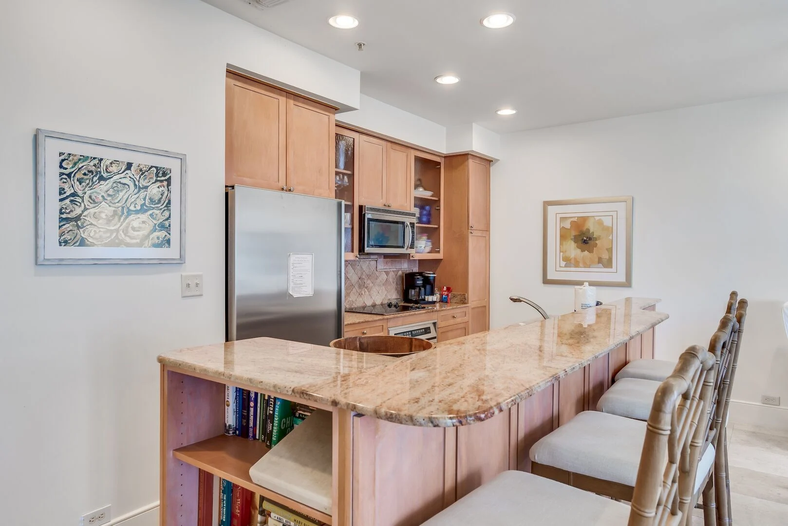 Main Street Penthouse - Image 8