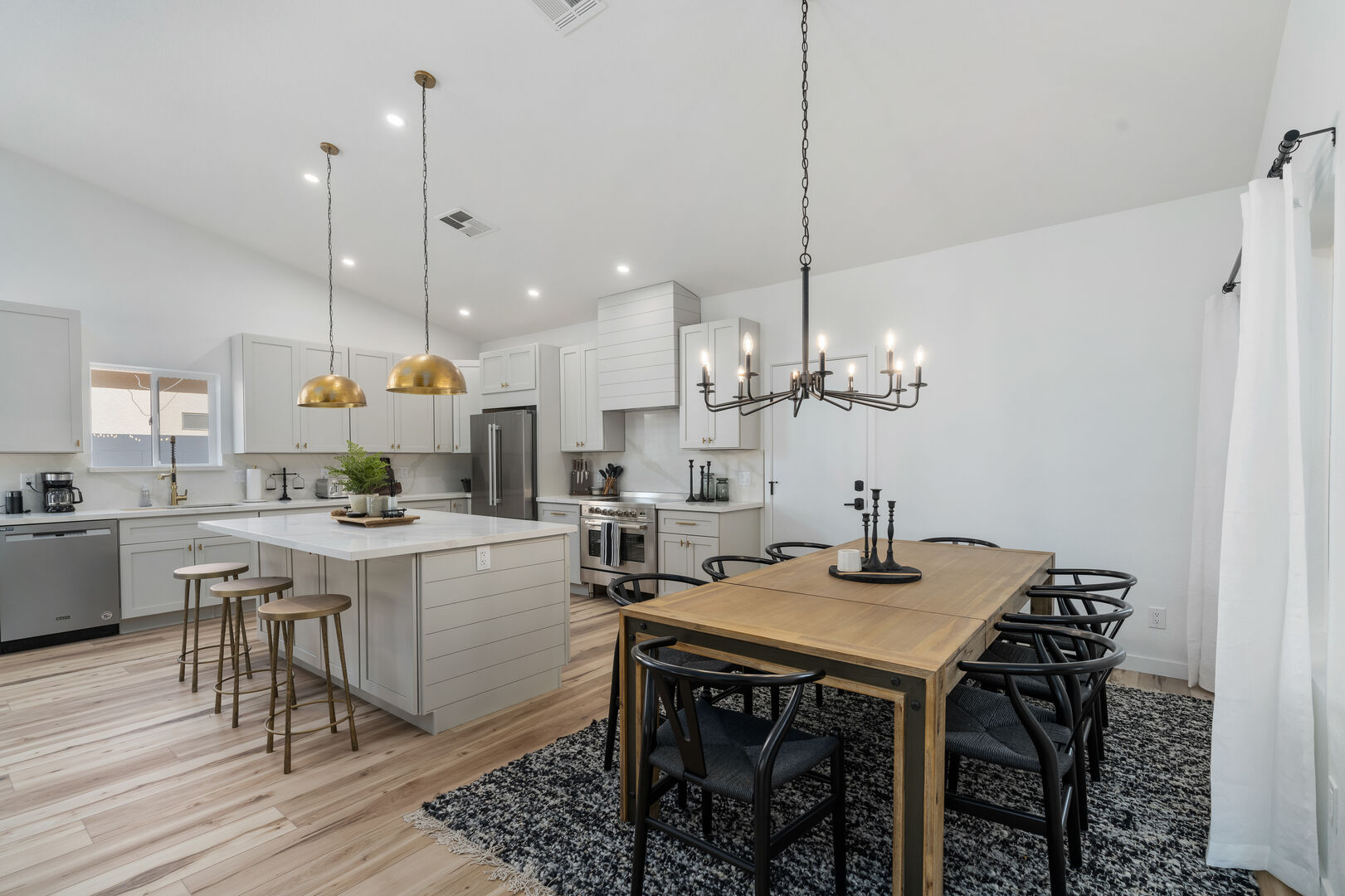 Sandra Place - Image 9