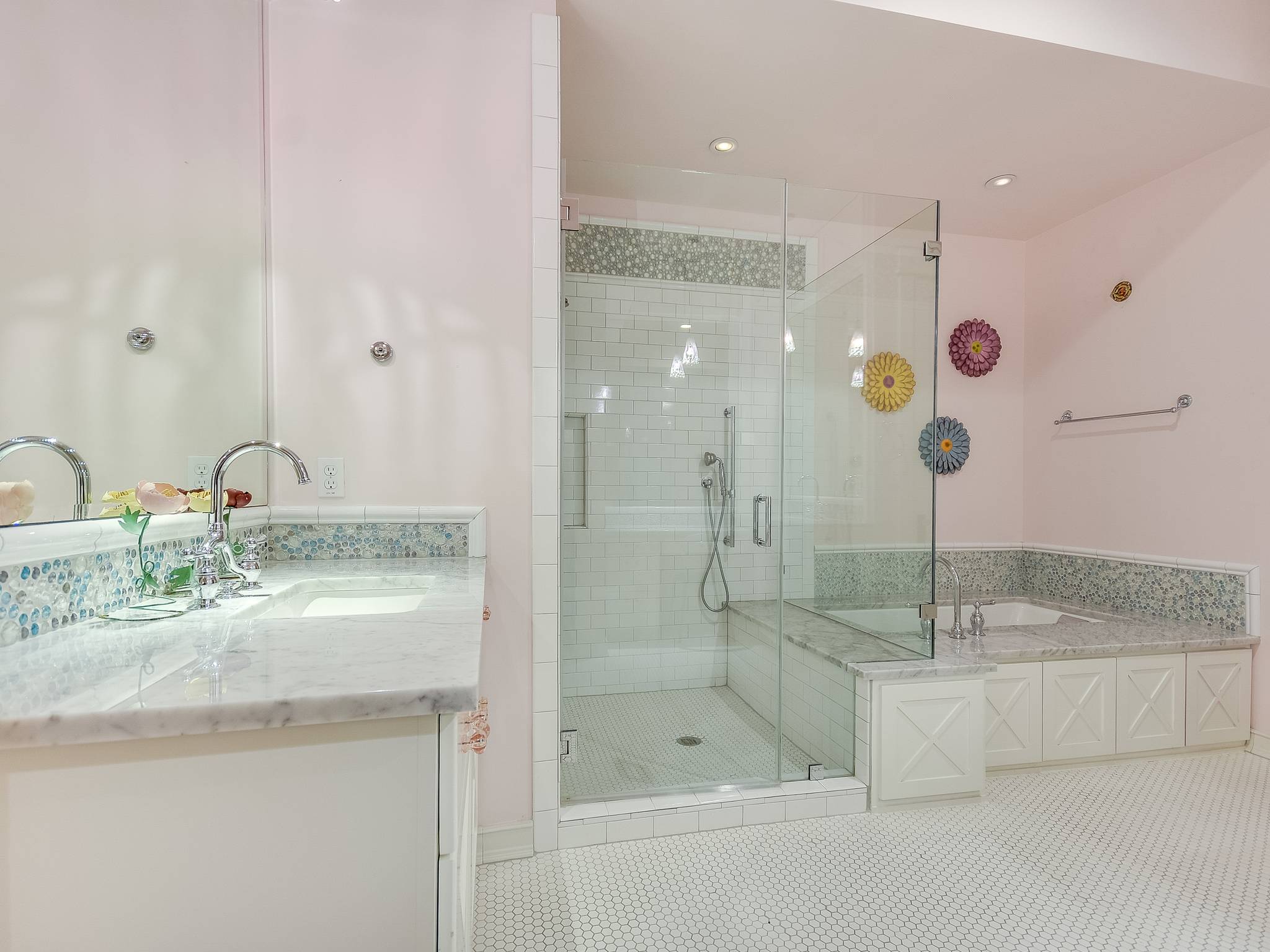 Walker Manor - Image 20