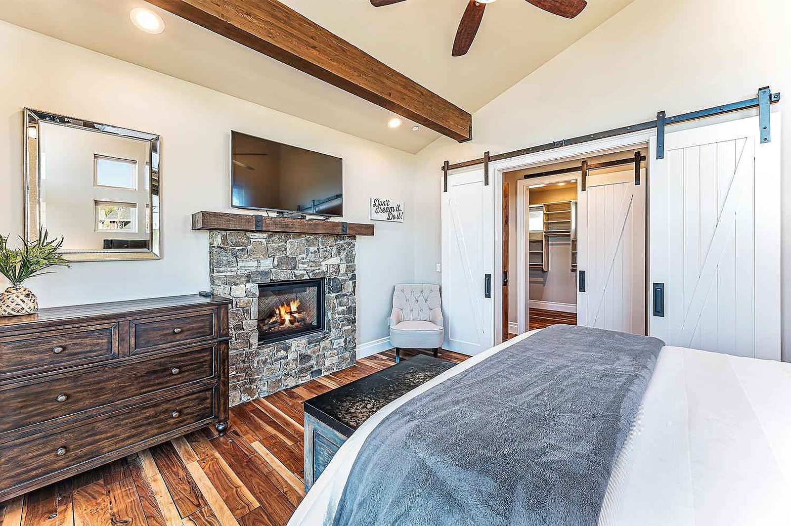 Elk Point Villa - Image 19