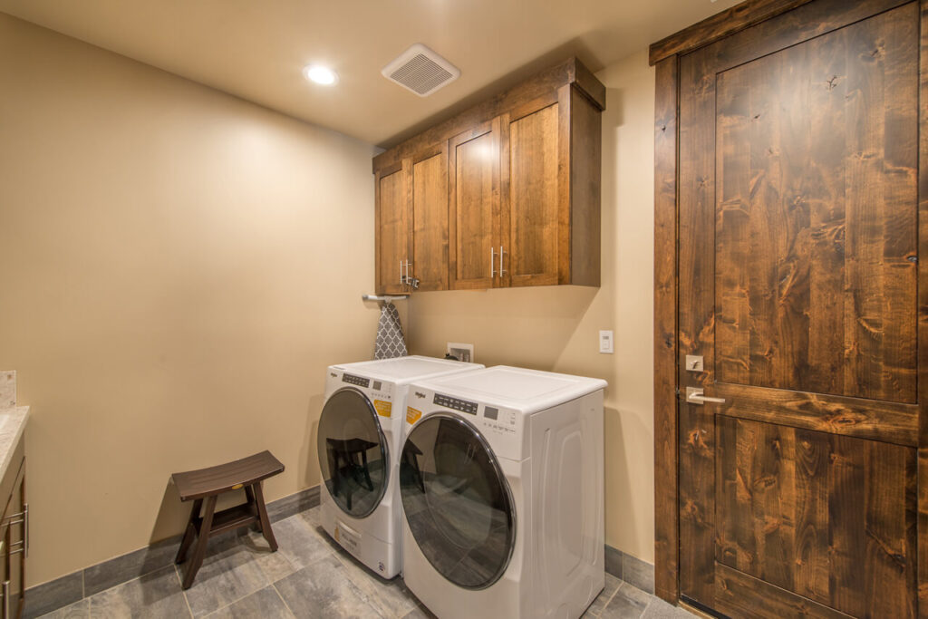 Mountain Hemlock Home - Image 16