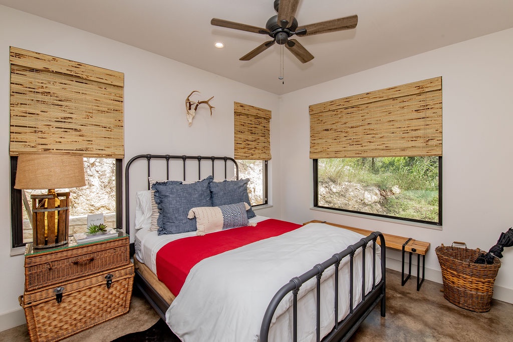 Live Oak Home - Image 25