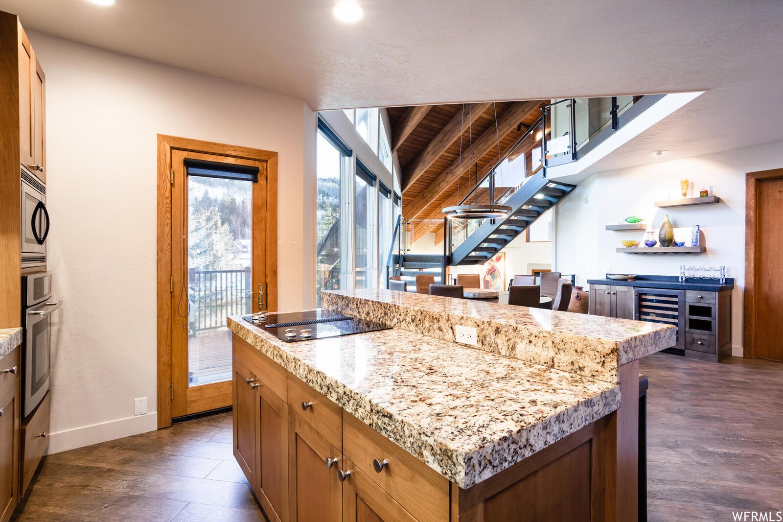 Pinnacle House - Image 14