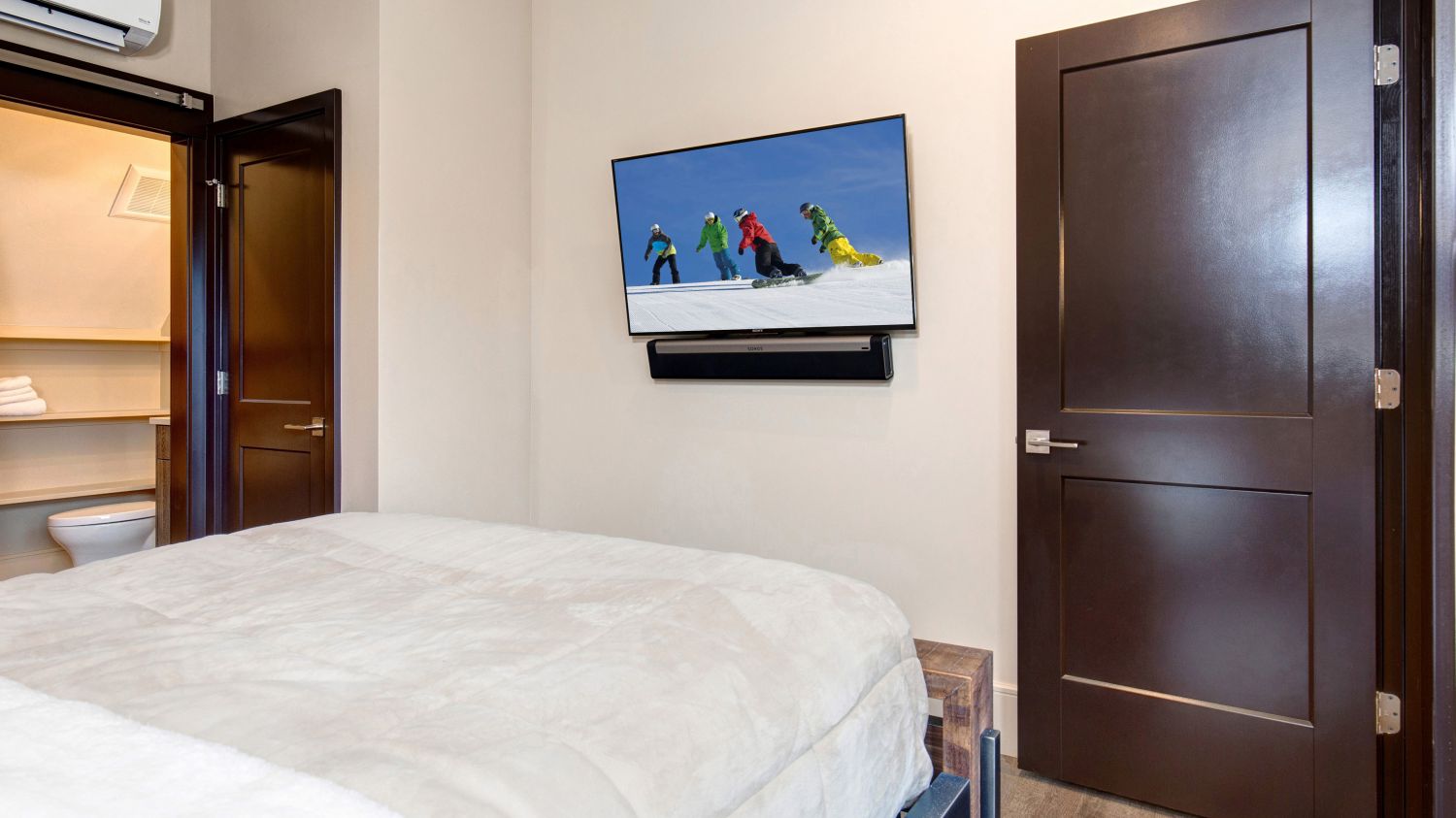 Lowell Home - Image 19