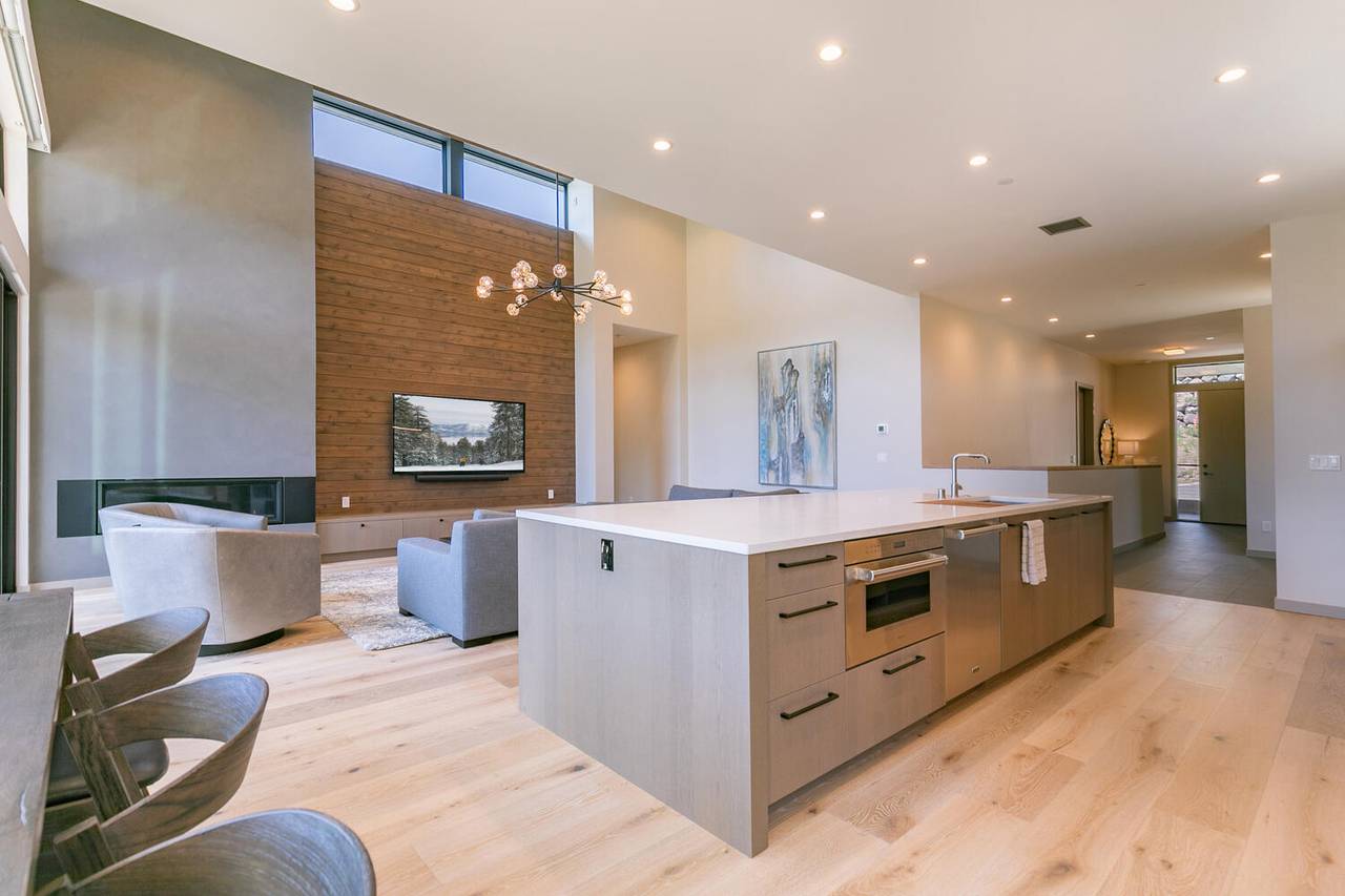 Spring House - Image 12