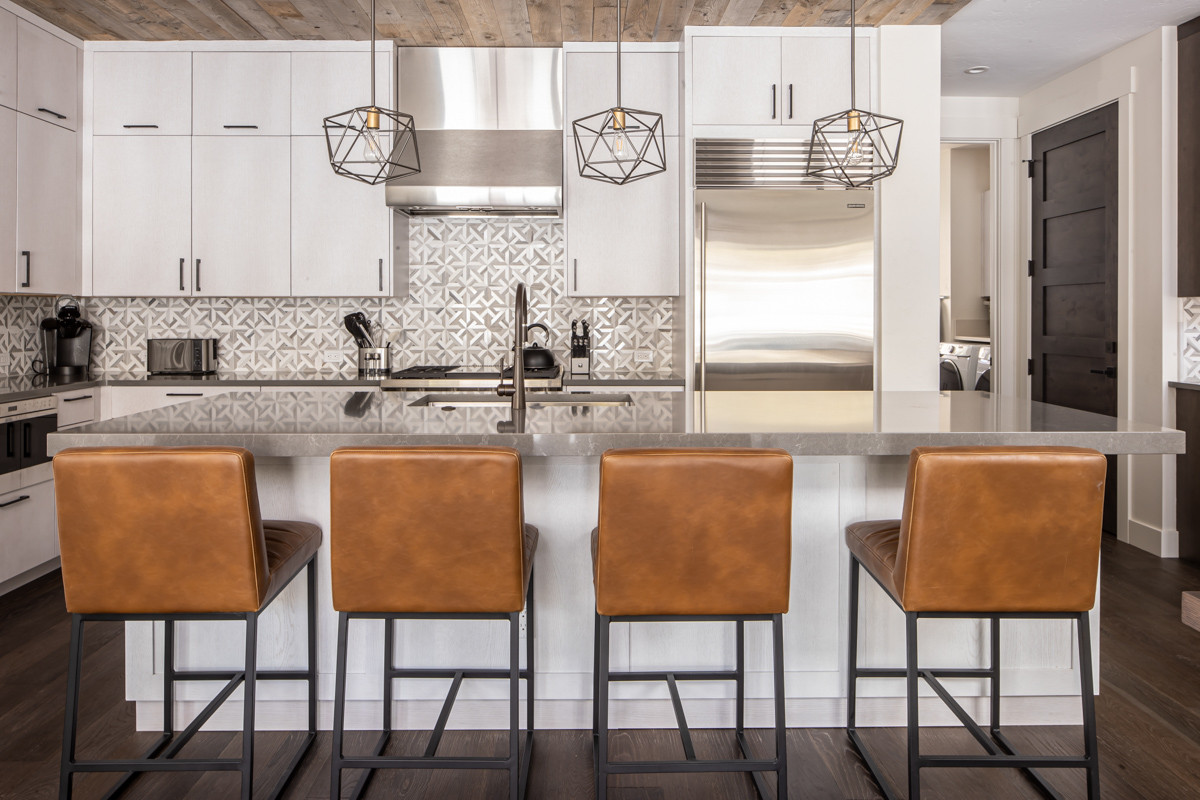 Lone Mountain House - Image 5