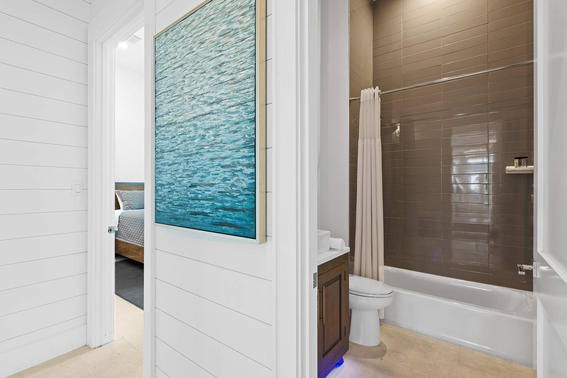 Lantern Manor - Image 44