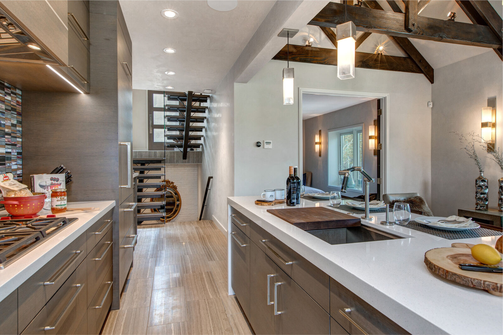 Boulder House - Image 8