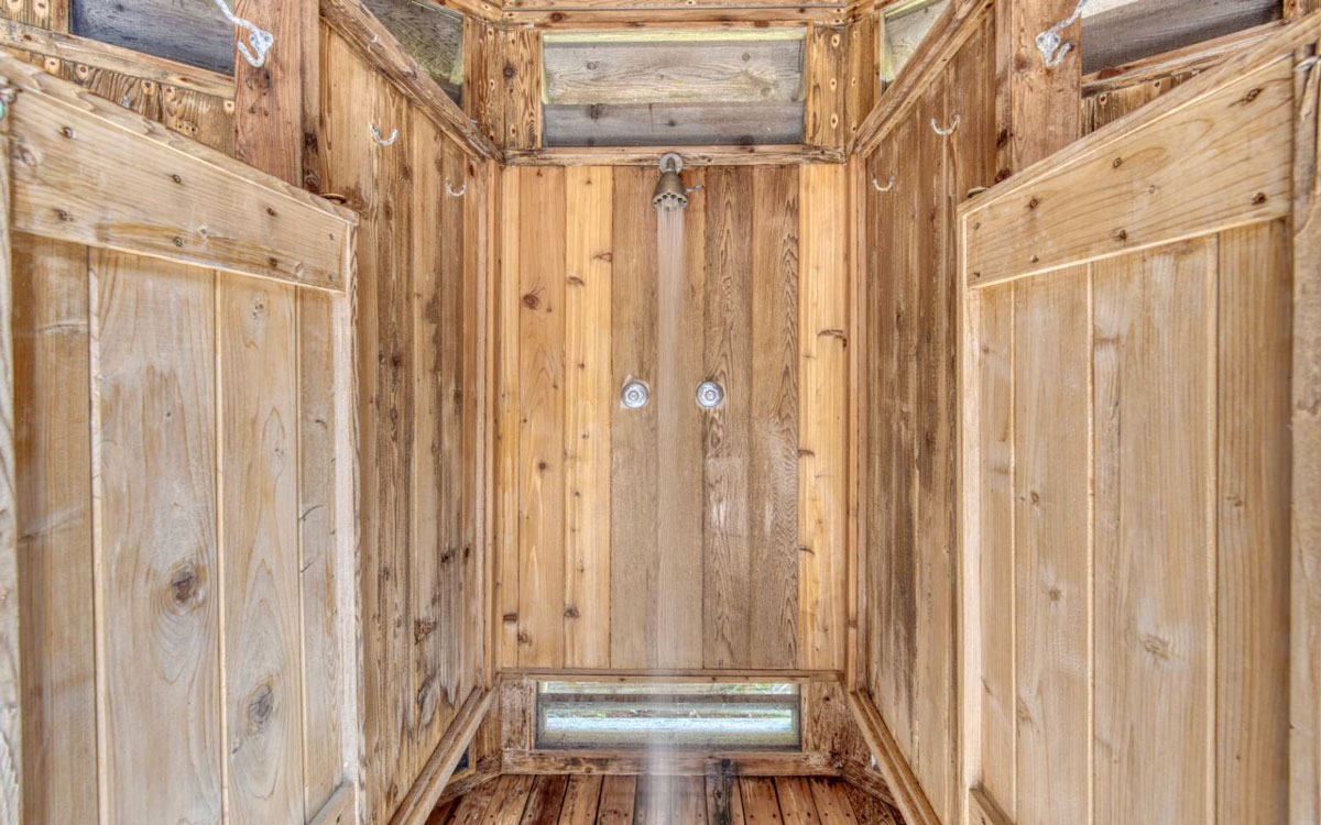 Clinton House - Image 17