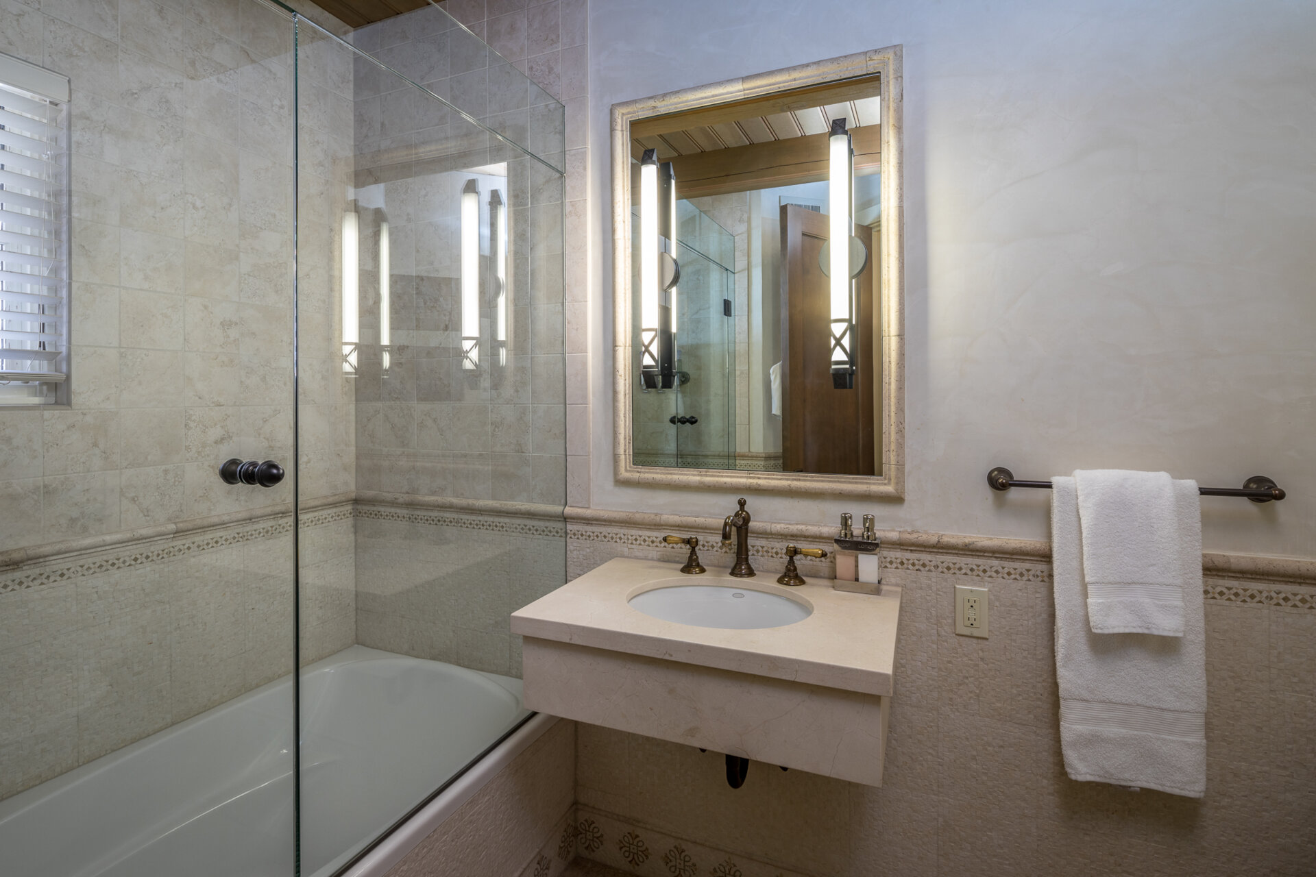 Depot Villa - Image 14