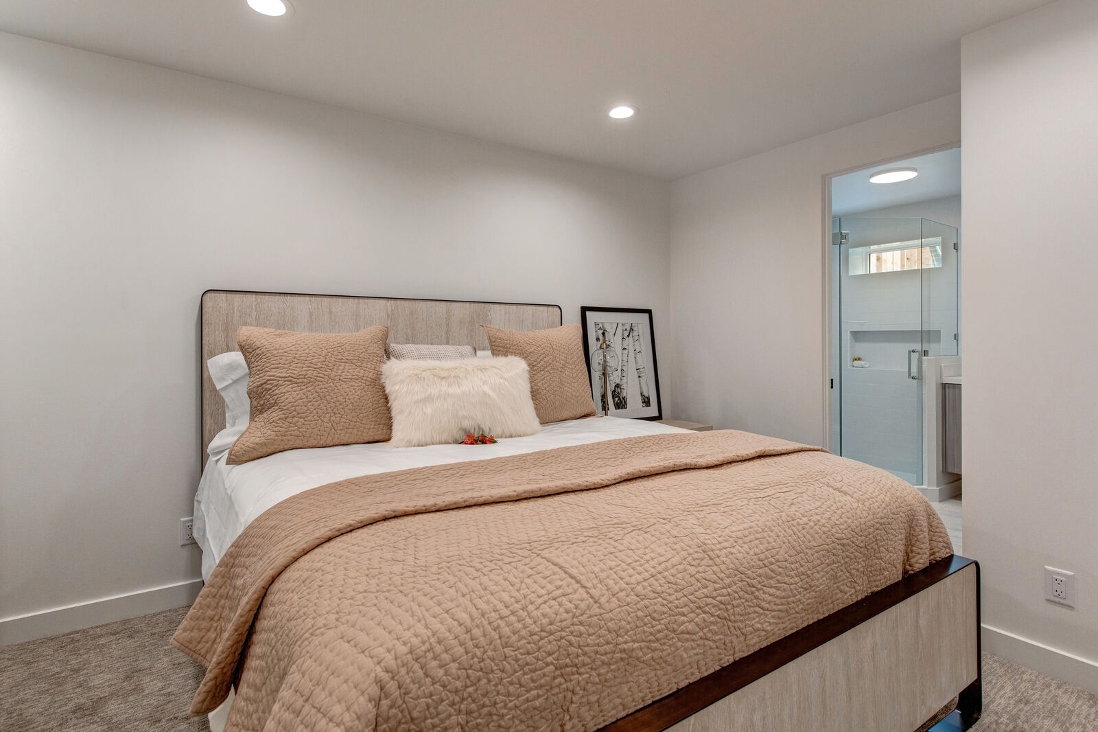 Lowell House - Image 33