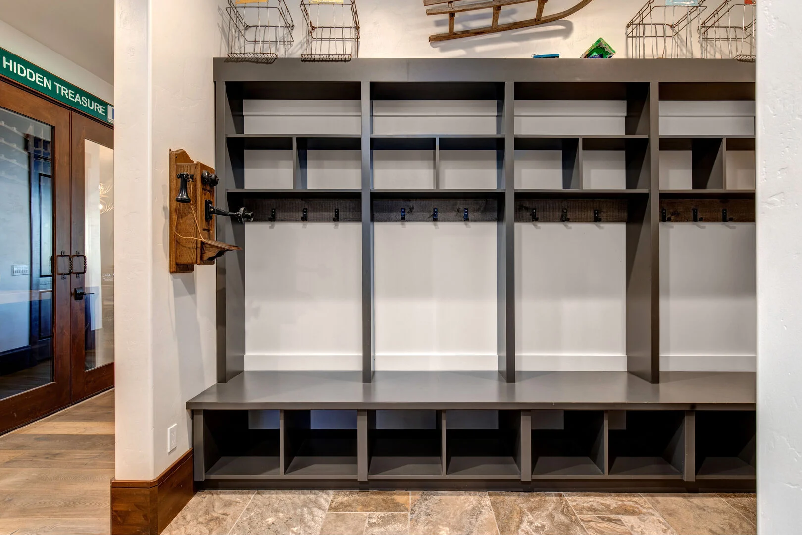 Empire Manor - Image 21