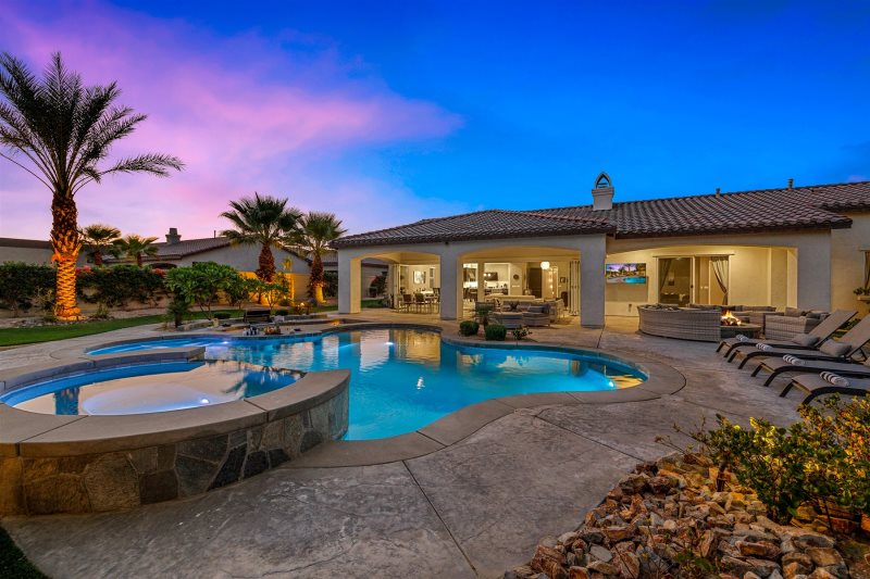 Selena Place - Image 48