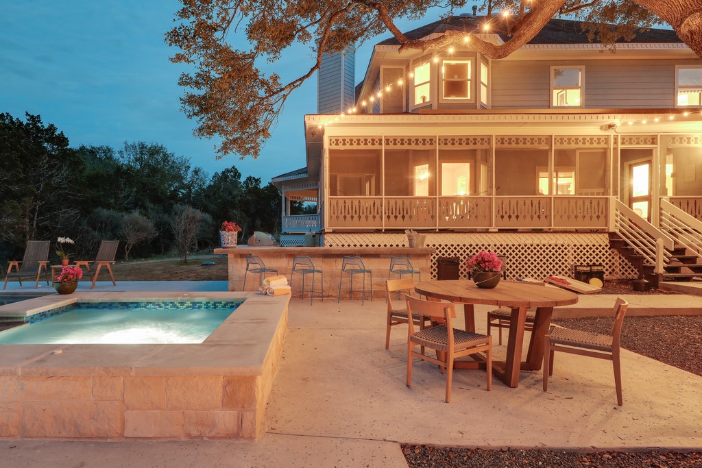 Hideaway Manor - Image 42