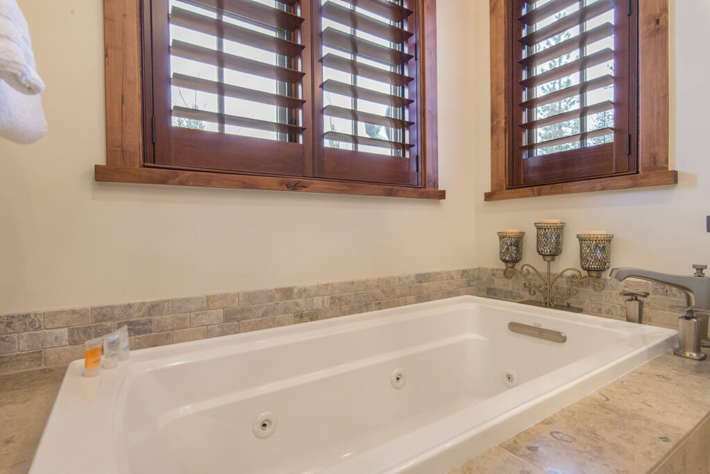 White Fir Home - Image 24