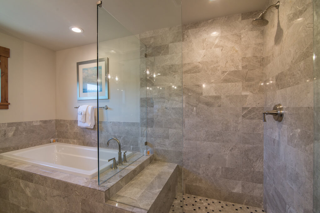 Hemlock House - Image 20