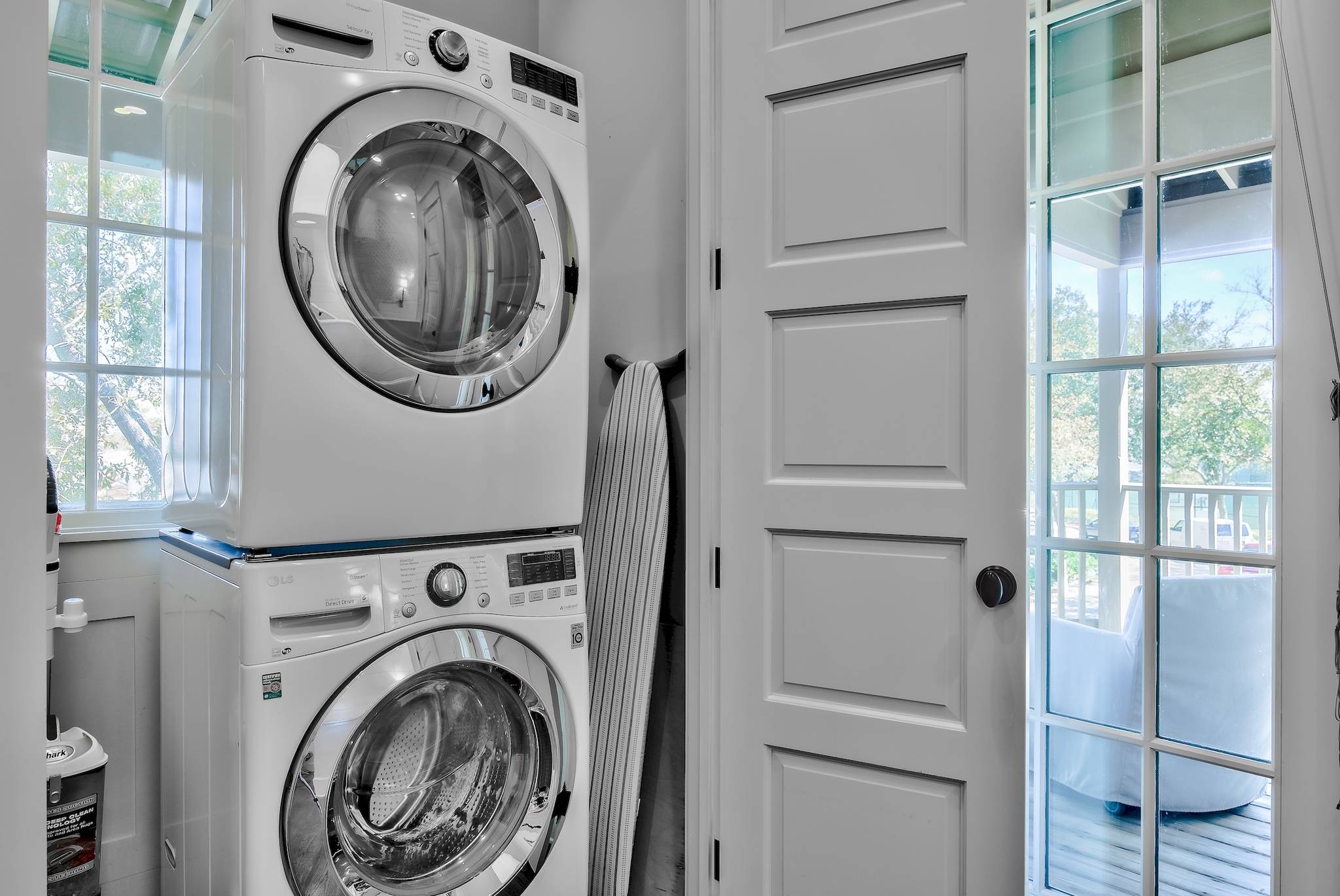 Bluegill House - Image 17