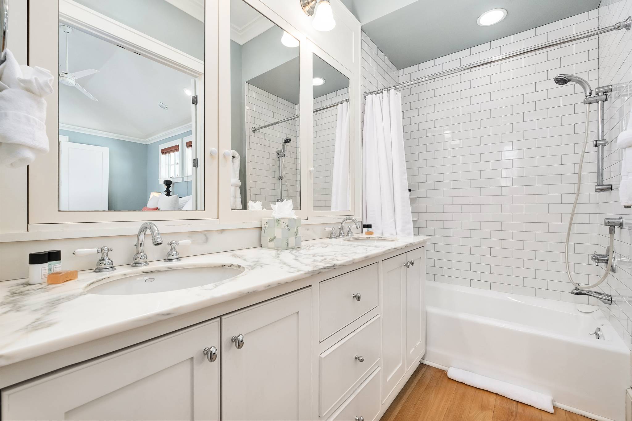 Koi House - Image 19