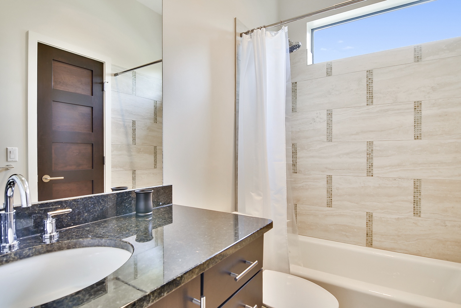 Robbins House - Image 20