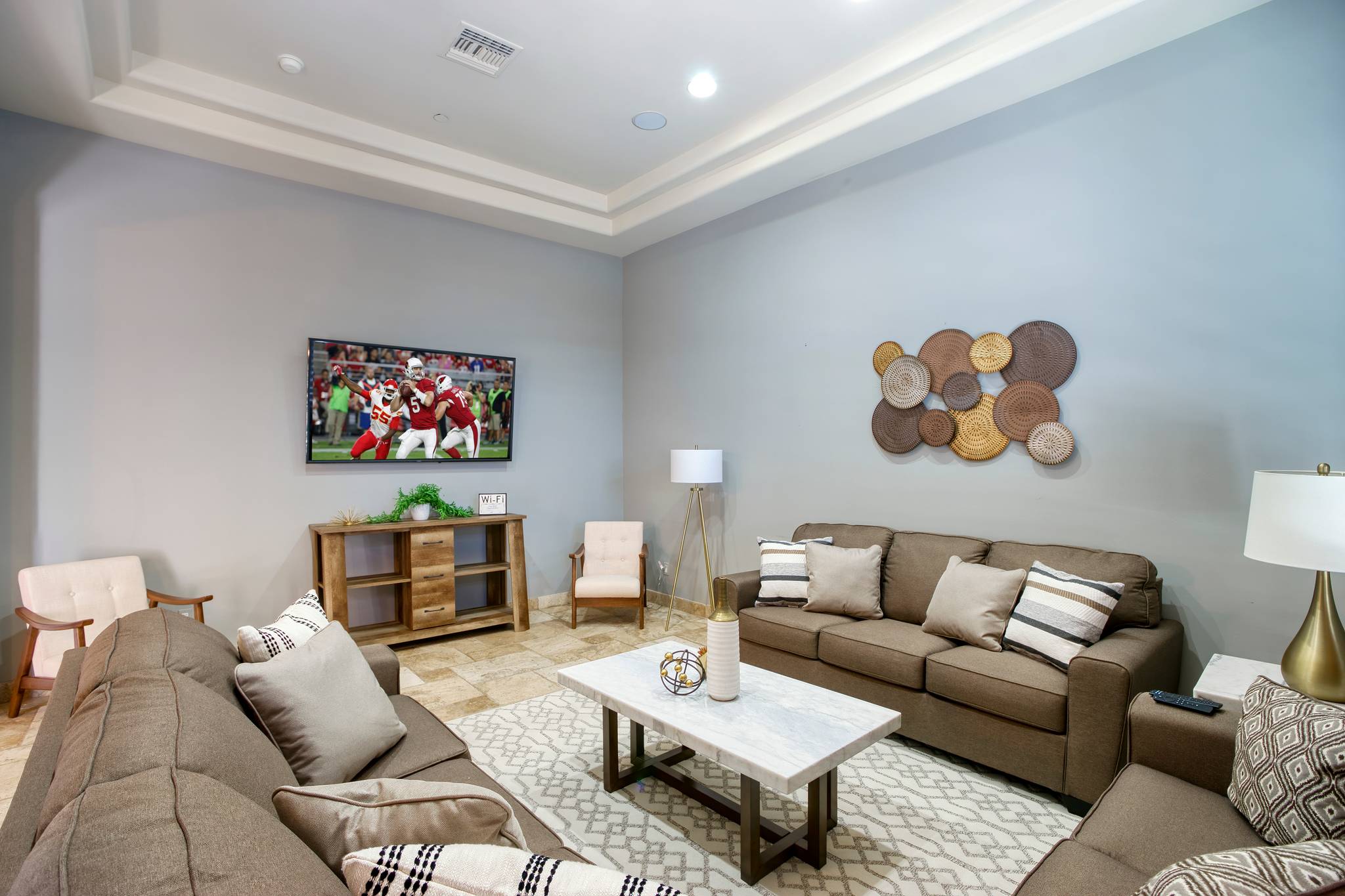 Pinnacle Vista Manor - Image 10