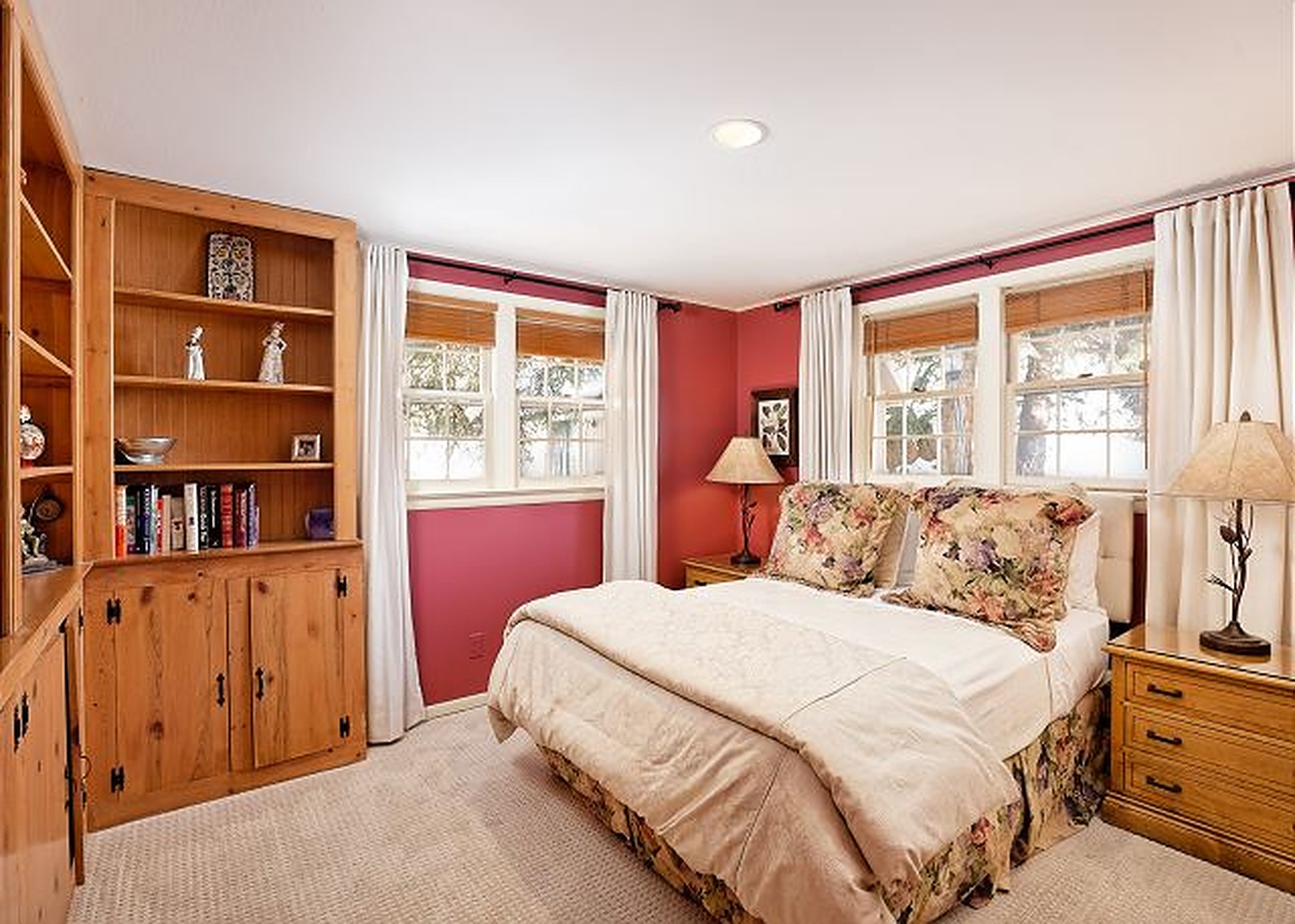 Chair Place - Image 20