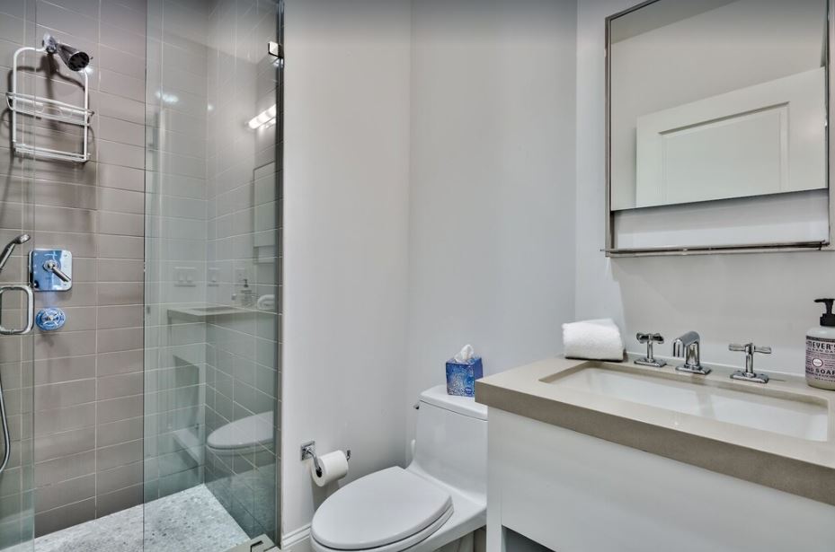 Barrett Home - Image 25