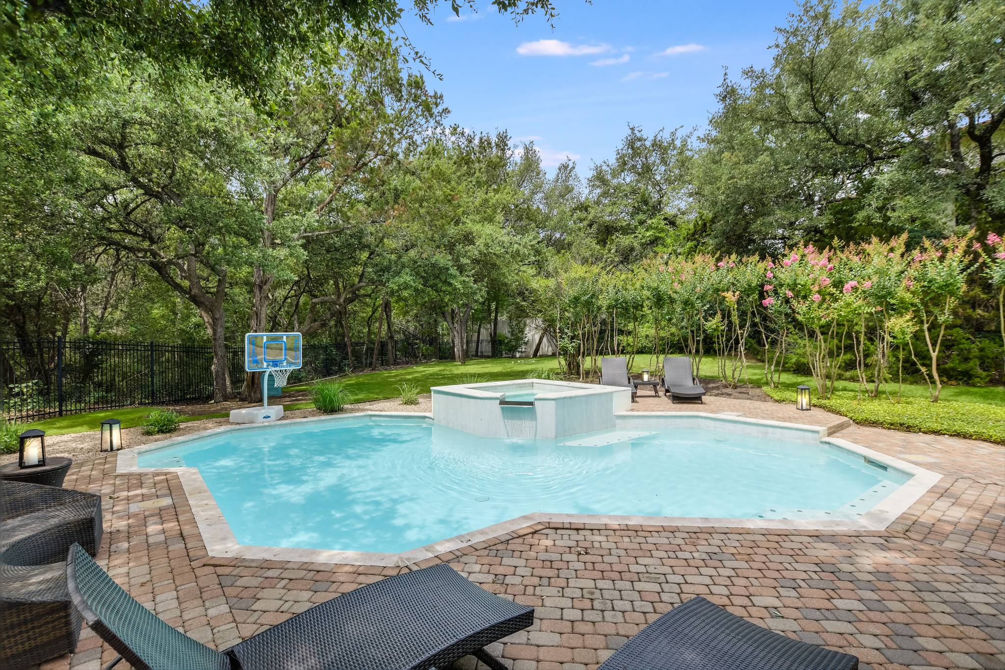 Canyon Maple House - Image 41