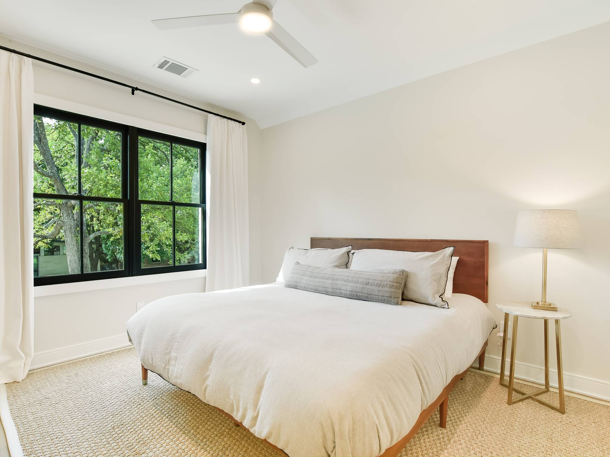 Oro House - Image 32