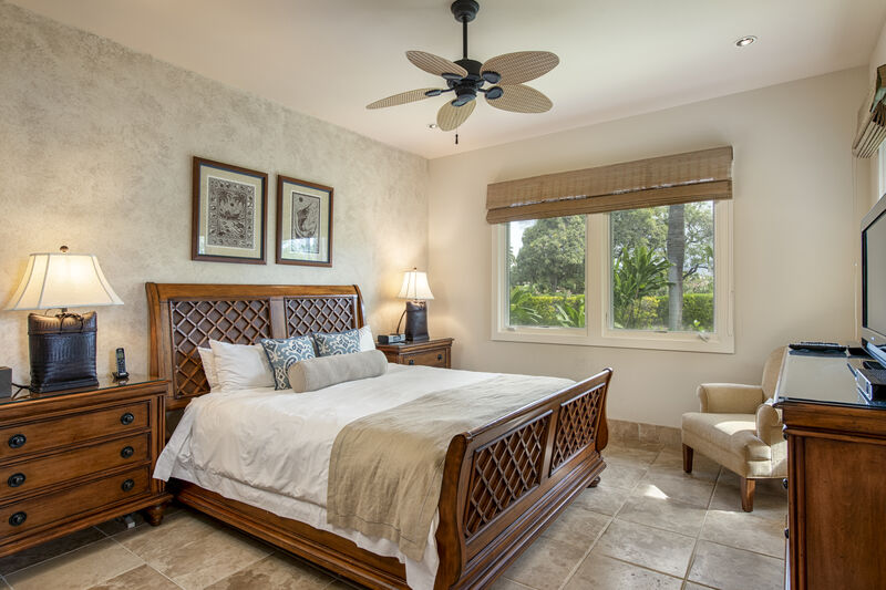 Mauna Lani Beach Retreat - Image 16