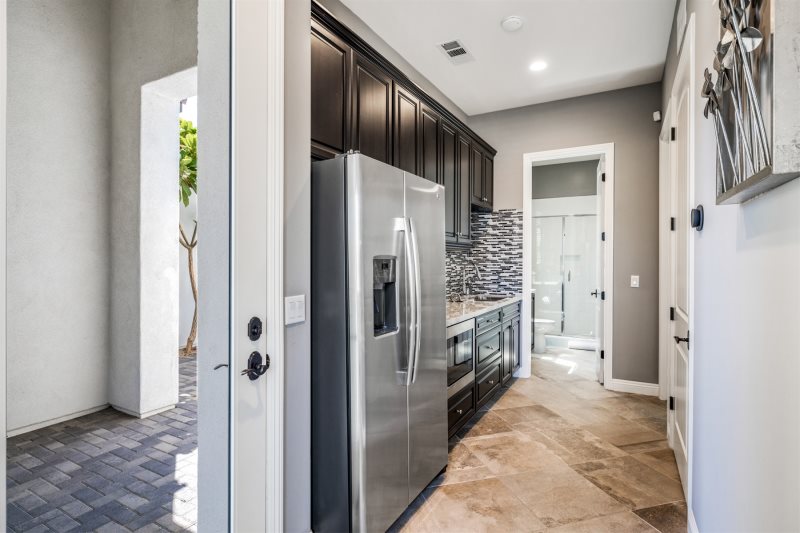 Selena Place - Image 32