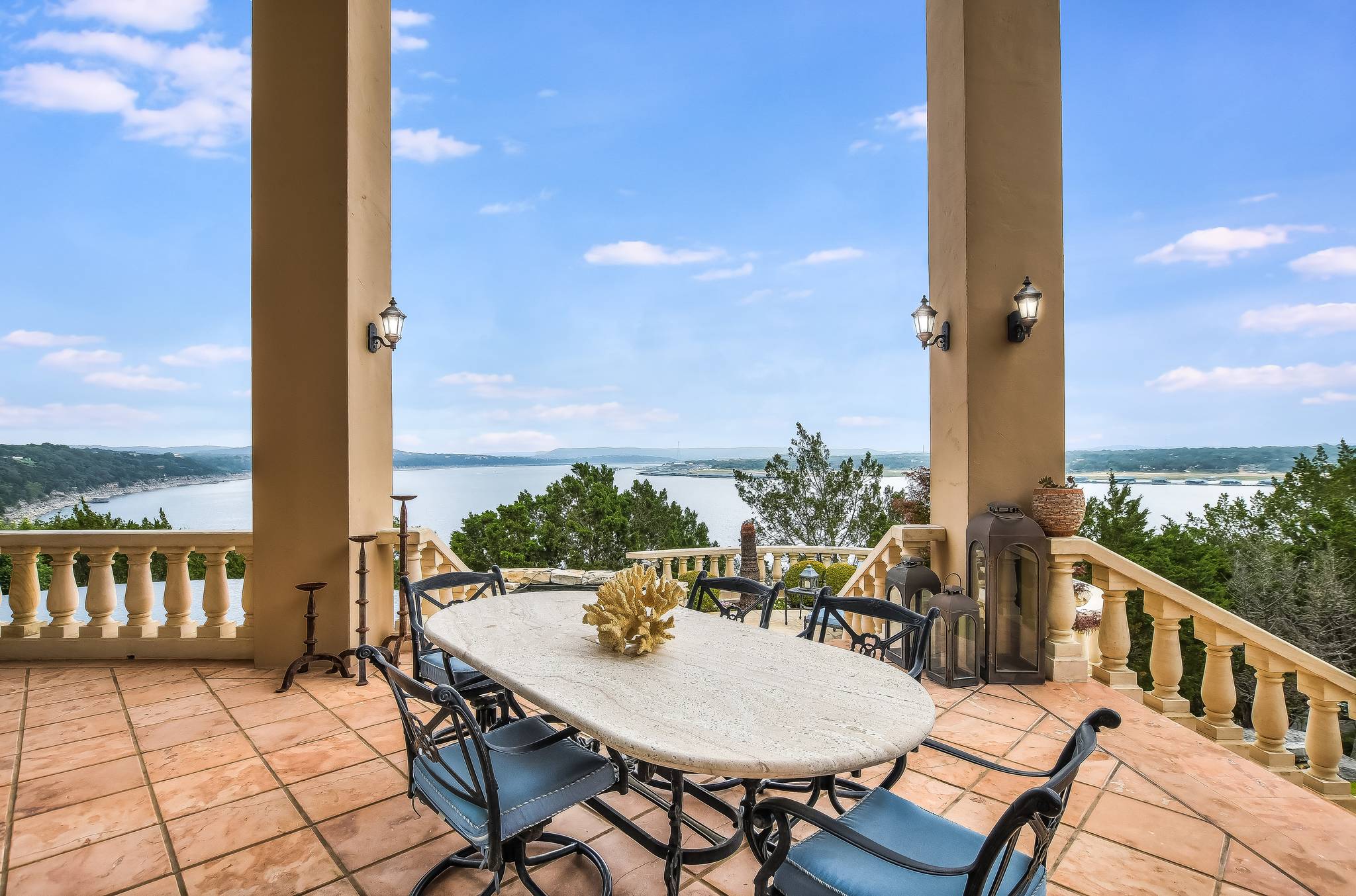 Vaughan Manor - Image 44