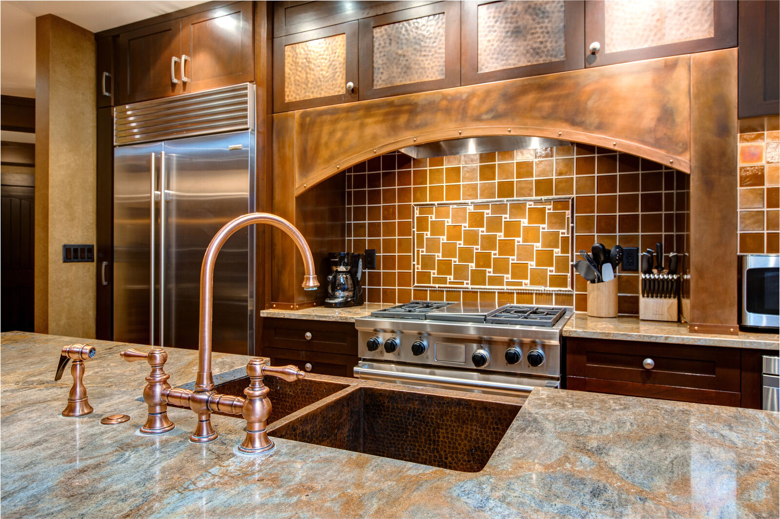 Peak Home - Image 13