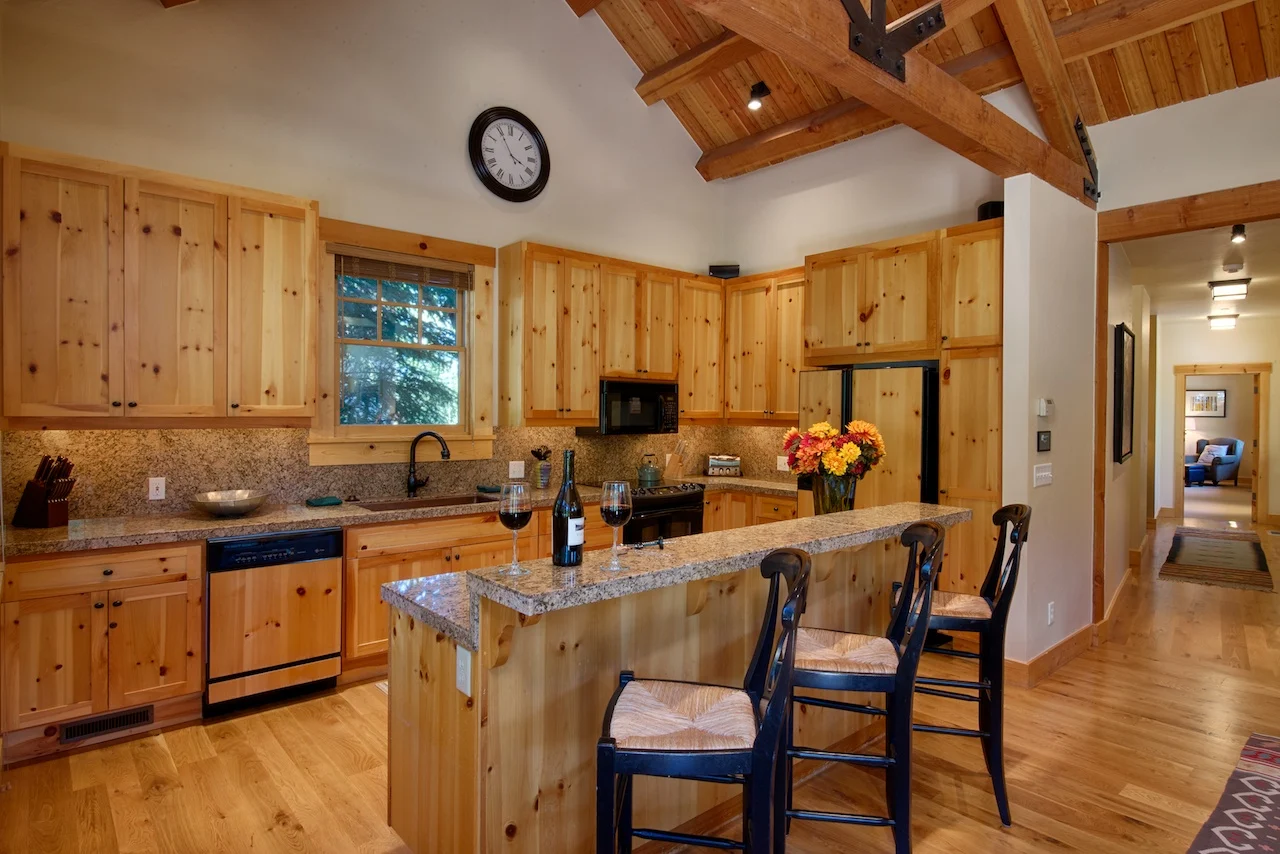 Yellow Rail House - Image 2